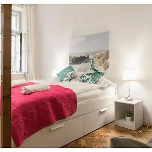 https://optimal-apartment-5-persons-long-stay-discount.vienna-besthotels.com